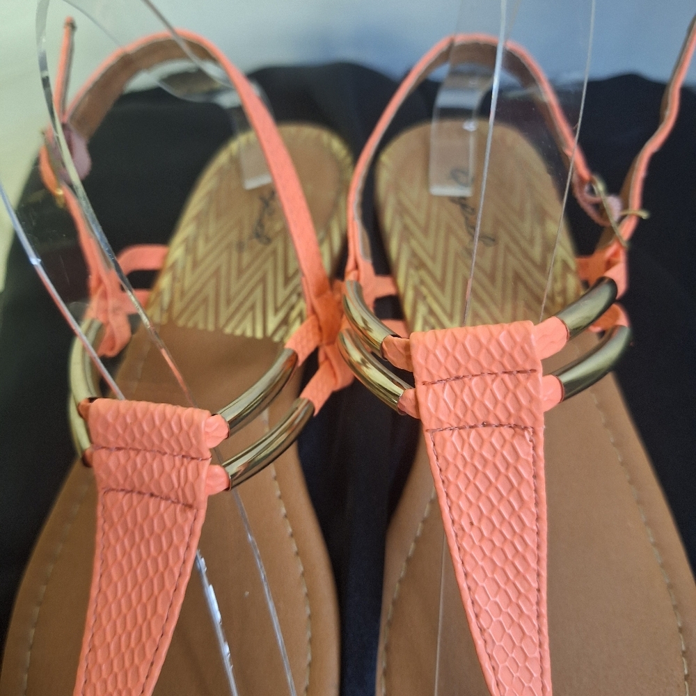 Cupid Gold Accented Coral Strappy Sandals Size 7.5